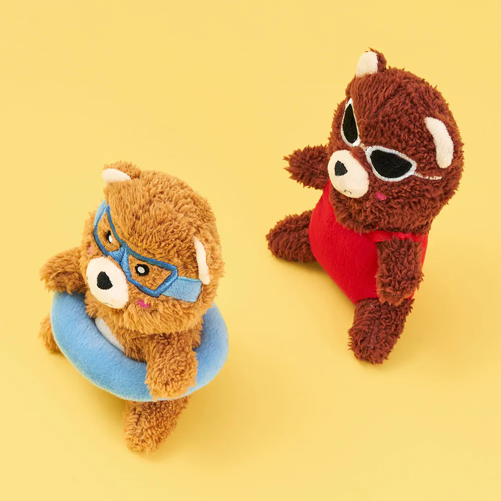 ZippyPaws Cheeky chums pool side fun